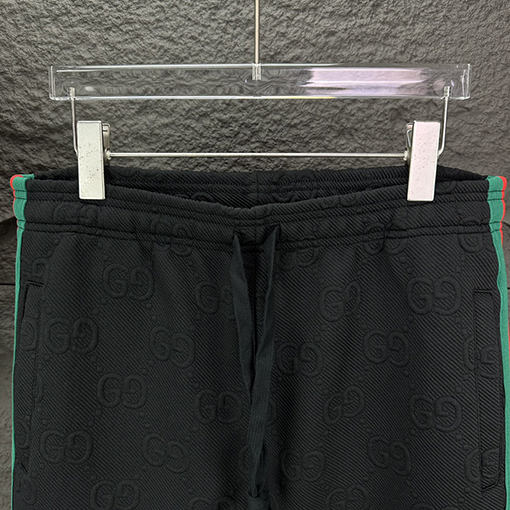 グッチ 新しいロゴカップルパンツ