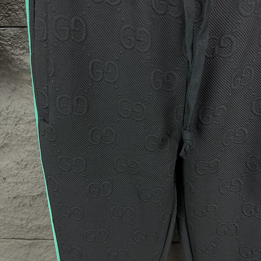 グッチ 新しいロゴカップルパンツ