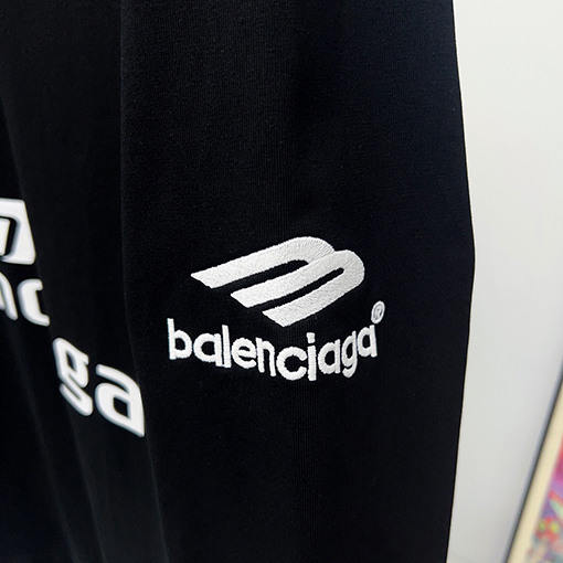 バレンシアガコピー コラボレーションサッカー 刺繍プリント長袖シャツ