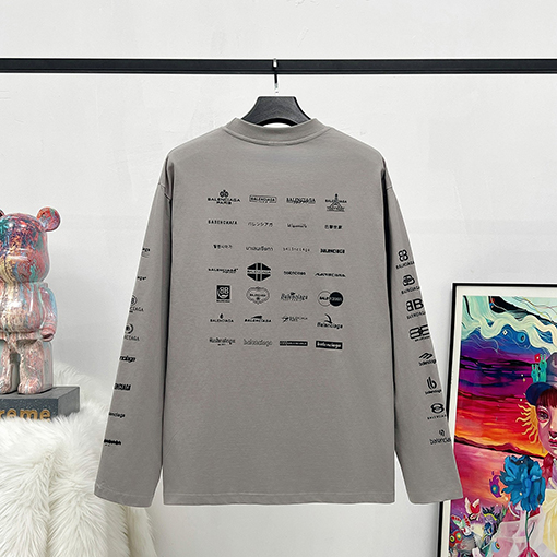 バレンシアガ クラシックフルロゴコレクションプリント長袖シャツ