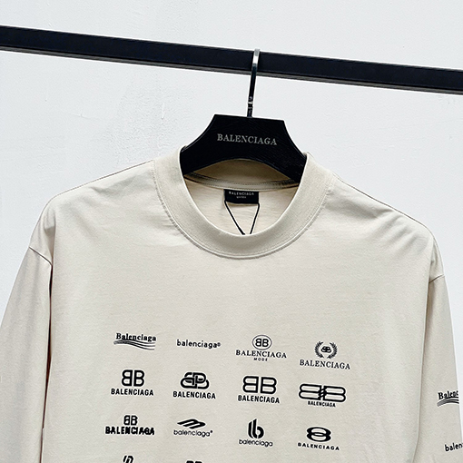 バレンシアガ クラシックフルロゴコレクションプリント長袖シャツ