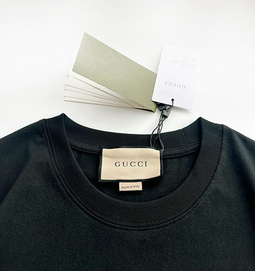 グッチ フロントロゴ刺繍馬プリント半袖Tシャツ