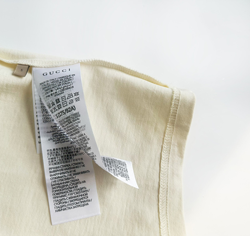 グッチ  フロント刺繍ロゴ半袖Tシャツ