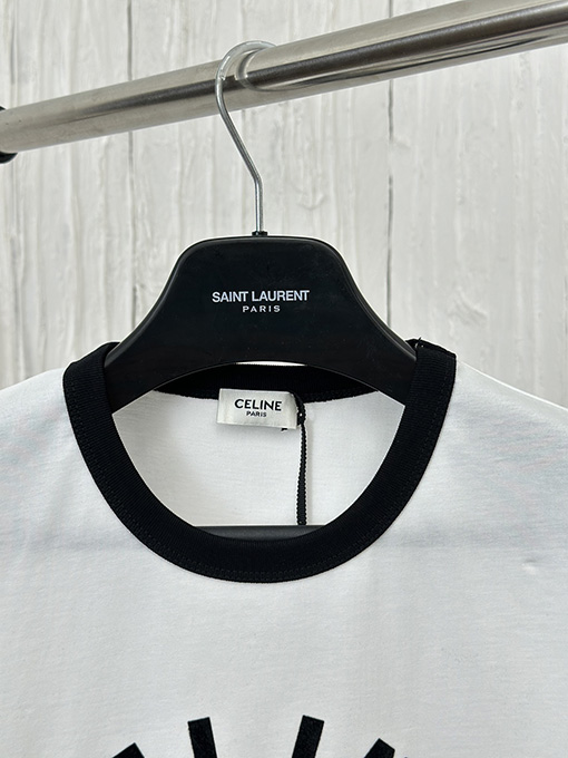 セリーヌスーパーコピー コントラストカラーのクルーネック半袖Tシャツ