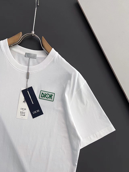 ディオールスーパーコピー 胸のカスタムロゴ半袖Tシャツ