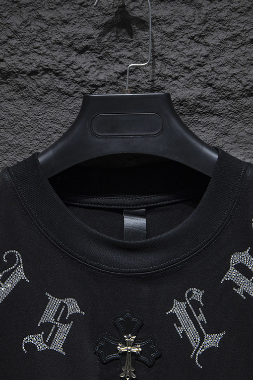 クロムハーツ 胸の刺繍ロゴ半袖Tシャツ