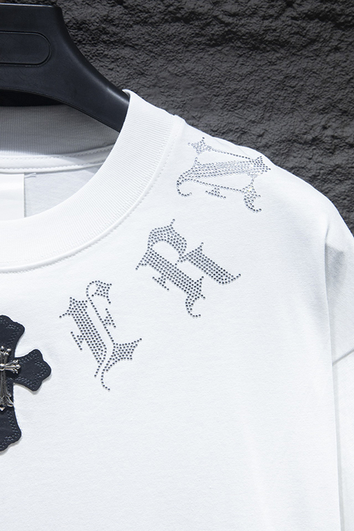クロムハーツ 胸の刺繍ロゴ半袖Tシャツ