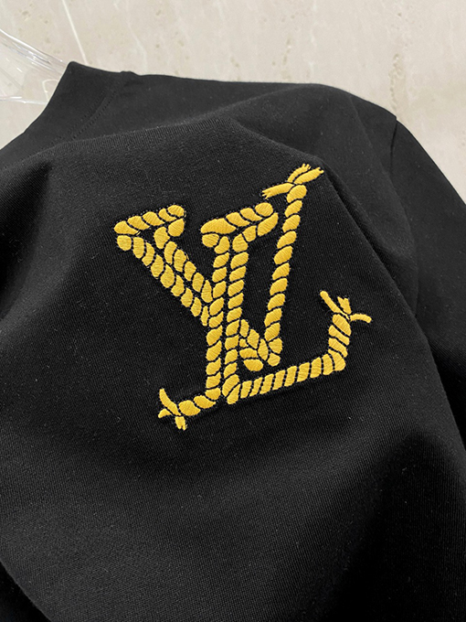 ルイヴィトン 新しいファッションシリーズのロゴ半袖Tシャツ