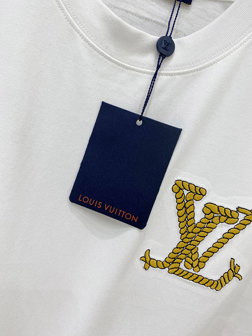 ルイヴィトン  新しいファッションシリーズのロゴ半袖Tシャツ