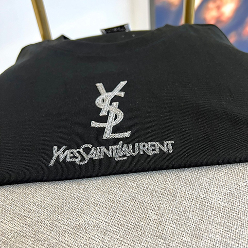 サンローランコピー クラシックパターンロゴ半袖Tシャツ