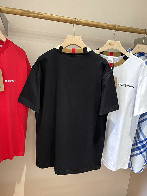 バーバリーコピー 新しいロゴ刺繍入りコットン半袖Tシャツ