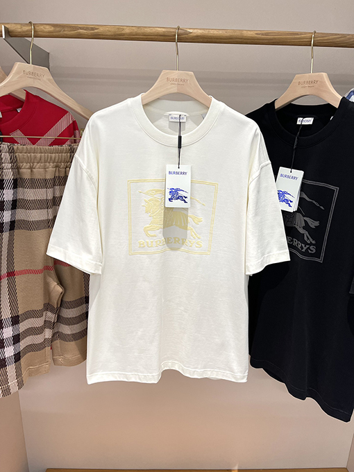 バーバリーコピー  マイクロラベル軍馬柄プリントルーズTシャツ