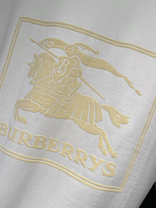 バーバリーコピー  マイクロラベル軍馬柄プリントルーズTシャツ