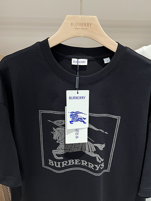 バーバリーコピー  マイクロラベル軍馬柄プリントルーズTシャツ