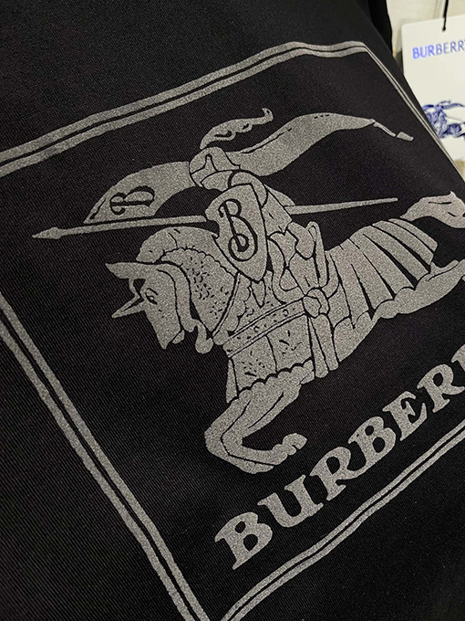 バーバリーコピー  マイクロラベル軍馬柄プリントルーズTシャツ