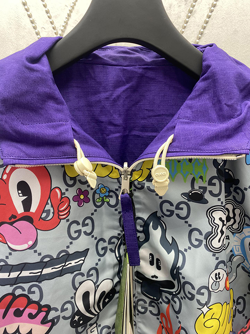 グッチ 新しい面白い落書きGucciロゴコート