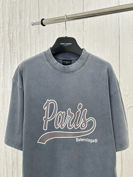 バレンシアガスーパーコピー カレッジ風イタリックパリプリント半袖Tシャツ