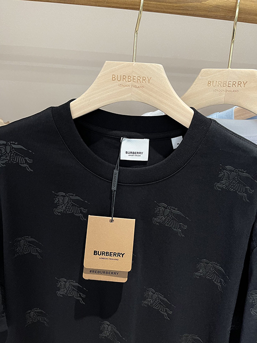 バーバリー  新しい馬術騎士ロゴフルフラワーコットン半袖Tシャツ