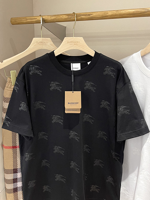 バーバリー  新しい馬術騎士ロゴフルフラワーコットン半袖Tシャツ