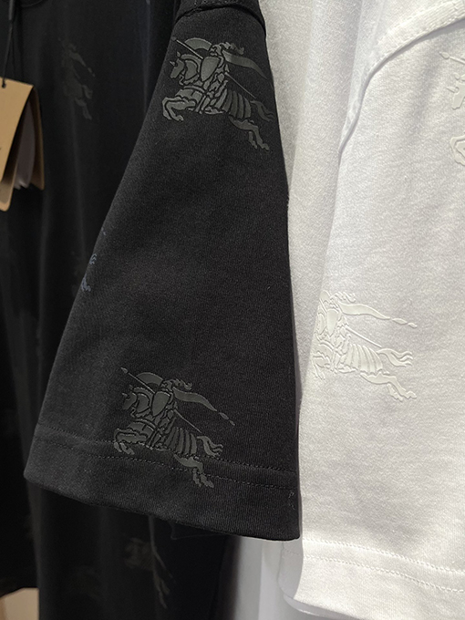 バーバリー  新しい馬術騎士ロゴフルフラワーコットン半袖Tシャツ