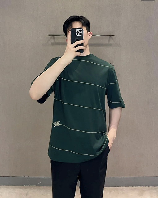 バーバリーコピー 新しいポニー刺繍ストライプ柄半袖Tシャツ