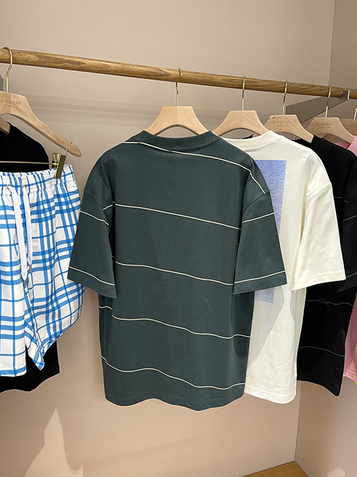 バーバリーコピー 新しいポニー刺繍ストライプ柄半袖Tシャツ