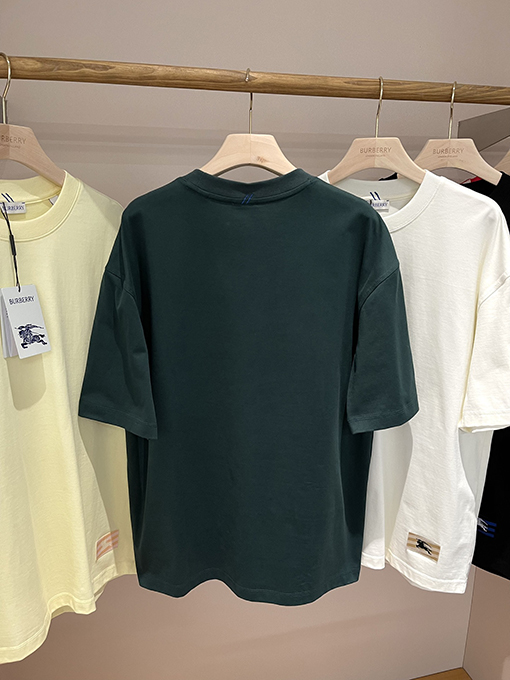バーバリー 新しい馬術騎士軍馬ラベル半袖Tシャツ
