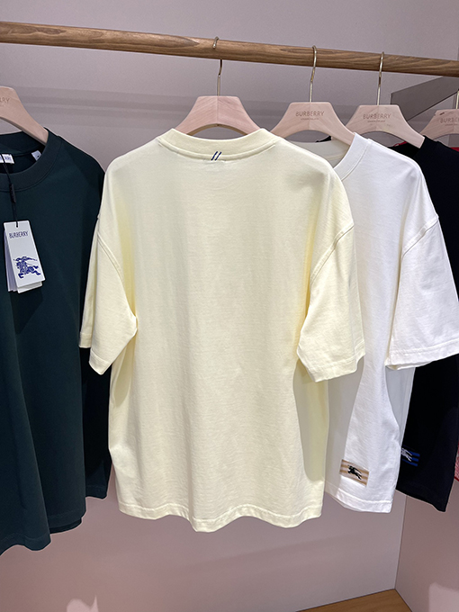 バーバリー 新しい馬術騎士軍馬ラベル半袖Tシャツ