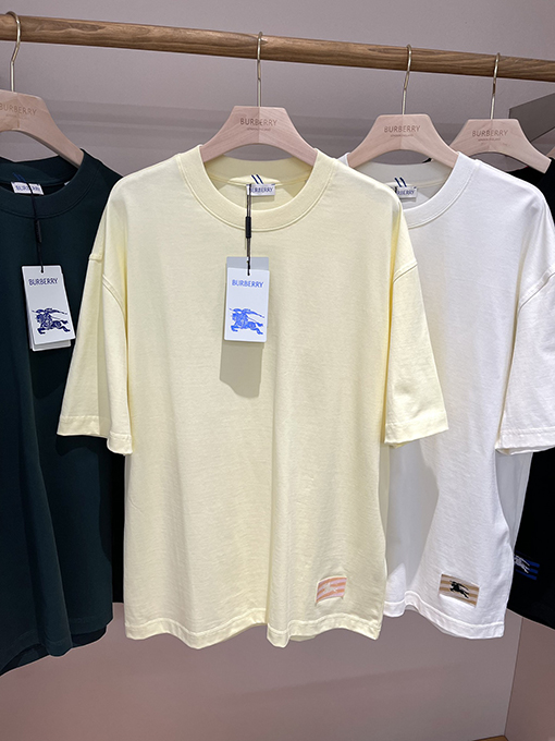 バーバリー 新しい馬術騎士軍馬ラベル半袖Tシャツ