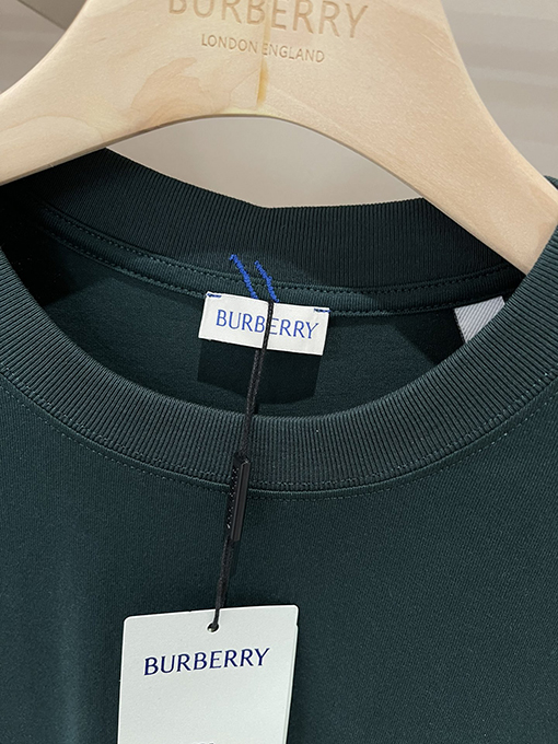 バーバリー 新しい馬術騎士軍馬ラベル半袖Tシャツ