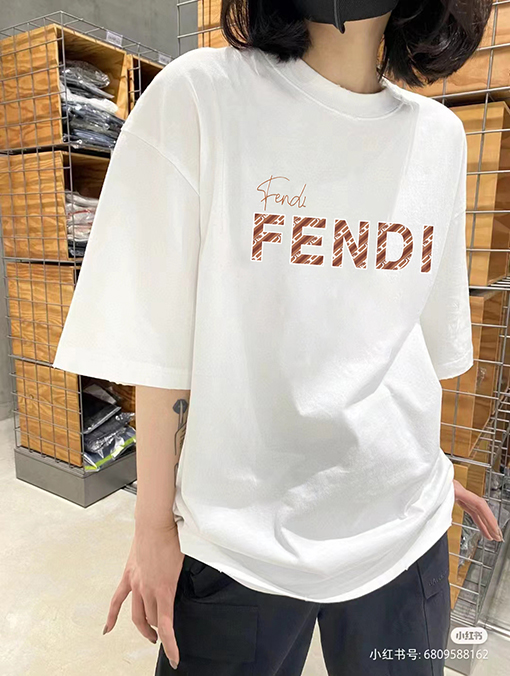 フェンディコピー クラシックロゴプリント半袖Tシャツ