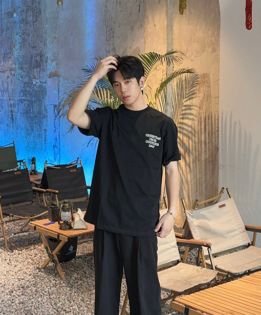 ディオールスーパーコピー ロゴプリントデザインクルーネック半袖Tシャツ
