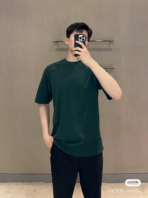 バーバリー 新しい乗馬騎士ロゴデカールコットン半袖Tシャツ