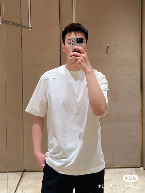 バーバリー 新しい乗馬騎士ロゴデカールコットン半袖Tシャツ
