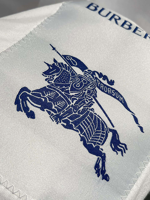 バーバリースーパーコピー  新しい乗馬騎士デカールロゴコットン半袖Tシャツ
