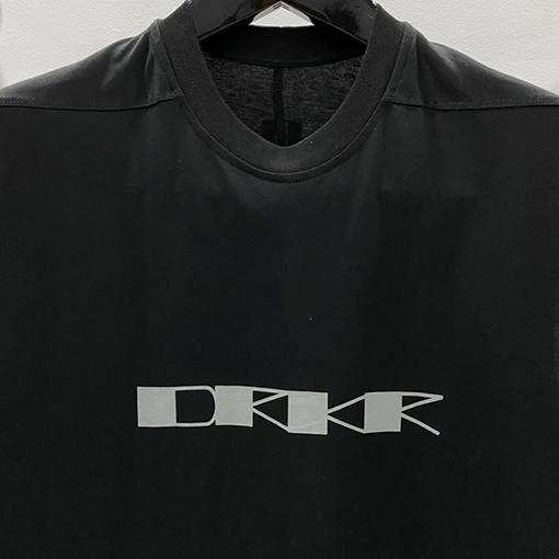 リックオウエンス  プリントロゴノースリーブTシャツ