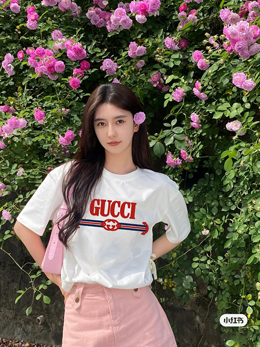グッチスーパーコピー クラシックロゴプリント半袖Tシャツ
