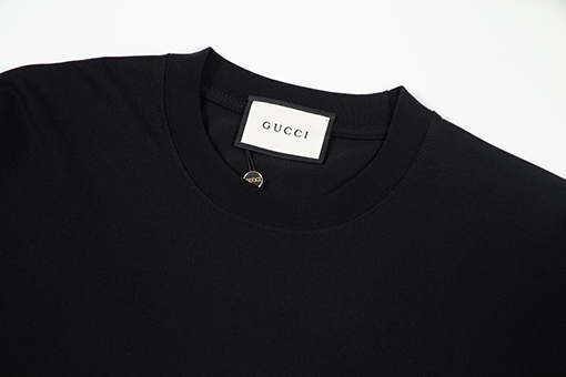 グッチスーパーコピー クラシックロゴプリント半袖Tシャツ