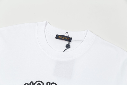 ルイヴィトン 新しいの小さな法斗ファッション刺繍クラシック半袖Tシャツ