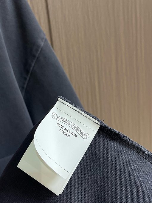 クロムハーツ レザーロゴフォームラウンドネック半袖Tシャツ