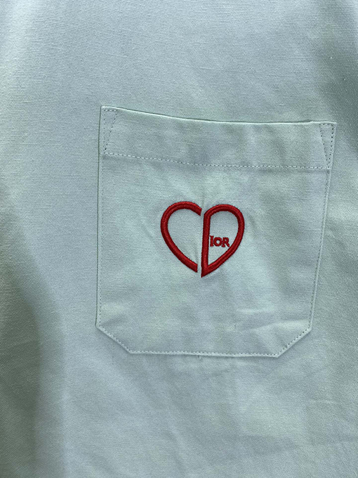 ディオール CD ハートの刺繍シャツが付いたパッチバッグ