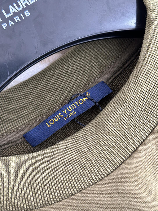 ルイヴィトン 新しいフィドンウィッシュネイル LV アルファベットクルーネックパーカー