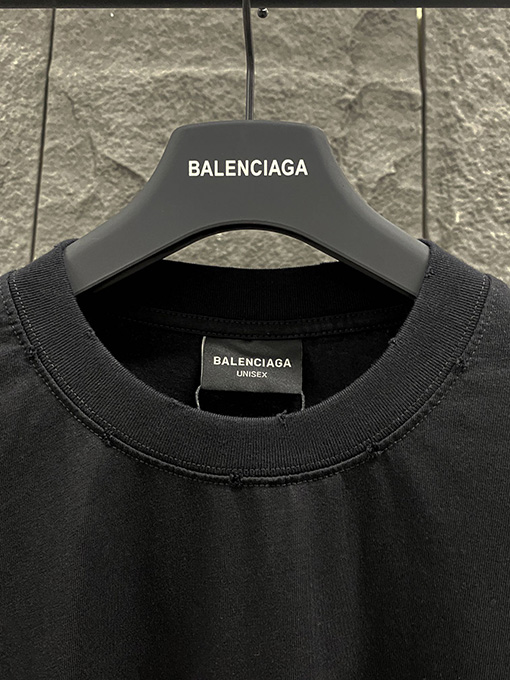バレンシアガコピー 新しい城の柄の直噴プリント半袖Tシャツ
