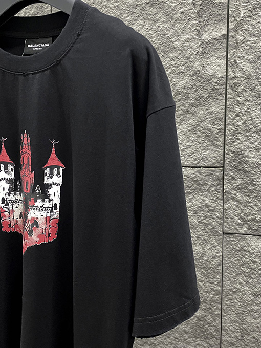 バレンシアガコピー 新しい城の柄の直噴プリント半袖Tシャツ