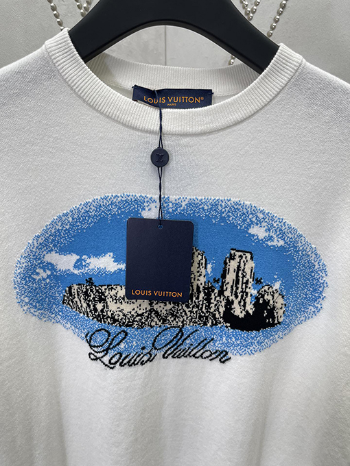 ルイヴィトンスーパーコピー  新しい LV ロゴ入り半袖Tシャツ
