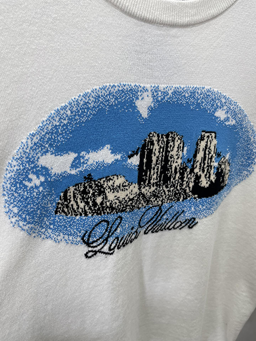 ルイヴィトンスーパーコピー  新しい LV ロゴ入り半袖Tシャツ