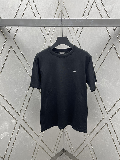 ディオールスーパーコピー  新しいシンプルでスタイリッシュな半袖Tシャツ