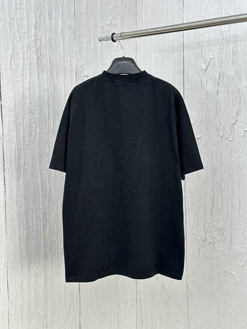 バレンシアガコピー 新しい逆字脱色プリント半袖Tシャツ