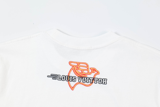 ルイヴィトンスーパーコピー  ロゴ刺繍クラシックラウンドネック半袖Tシャツ