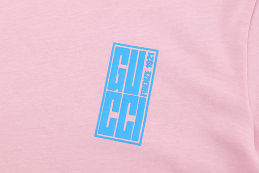 グッチコピー  プリントロゴラウンドネック半袖Tシャツ